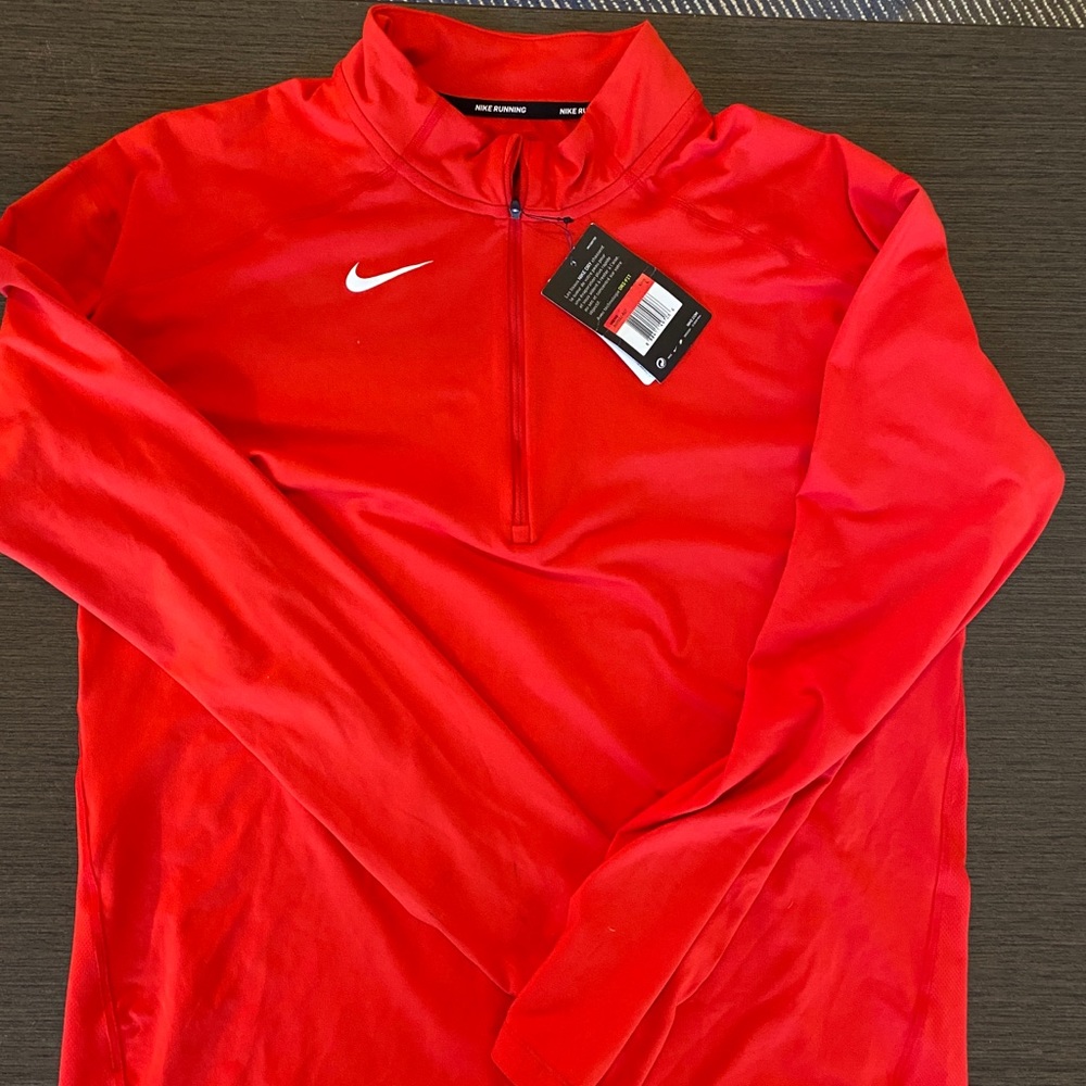 NWT men’s Nike LS DriFit 1/4 Zip - Size Large